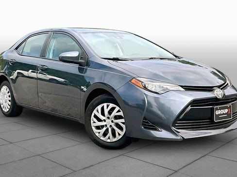 Used 2018 Toyota Corolla LE FWD image 3