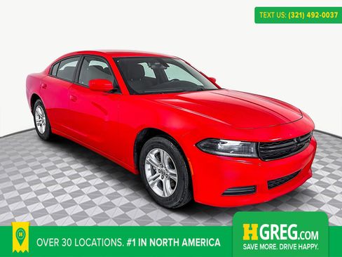 Used 2022 Dodge Charger SXT image 1