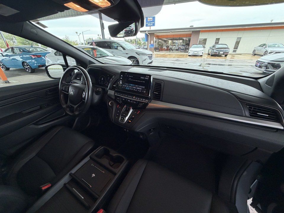 Used 2025 Honda Odyssey Sport-L image 32