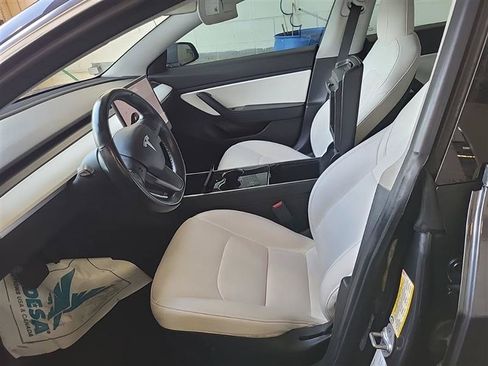 Used 2019 Tesla Model 3 Long Range RWD image 6