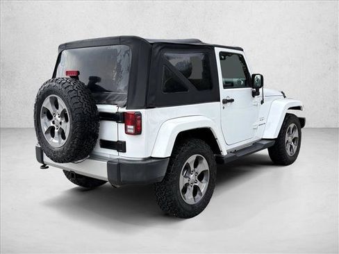 Used 2017 Jeep Wrangler Sahara image 20