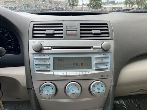 Used 2007 Toyota Camry LE FWD image 14