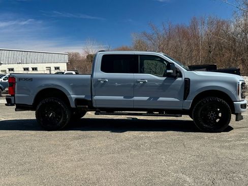 Used 2024 Ford F250 Lariat w/ Black Appearance Package image 2