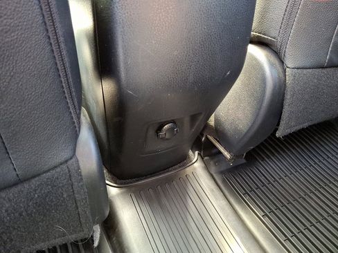 Used 2018 Toyota RAV4 Limited w/ All Weather Liner Package image 12