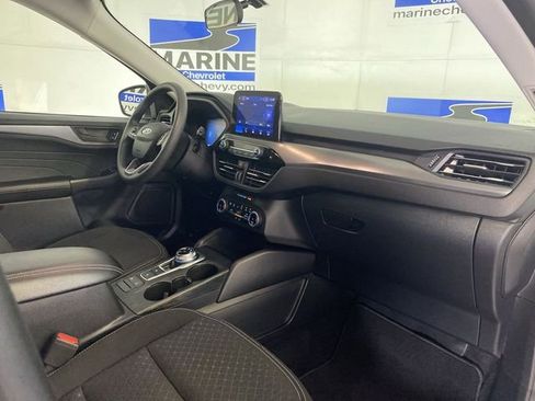 Used 2025 Ford Escape Active image 33