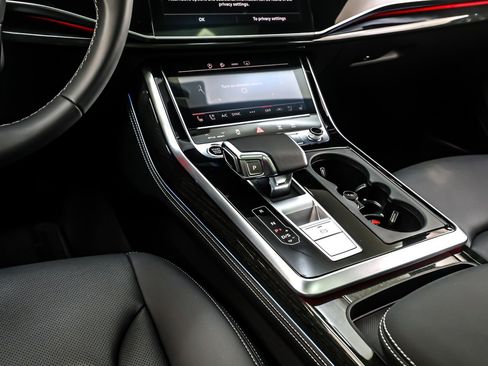 Used 2025 Audi Q7 3.0T Premium Plus w/ Premium Plus Package image 7