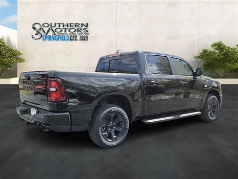 New 2026 RAM 1500 Express AWD/4WD image 5
