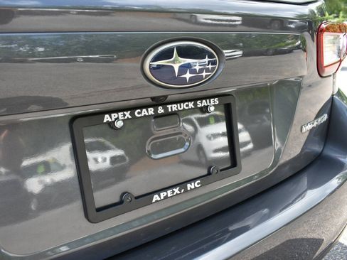 Used 2018 Subaru Impreza 2.0i Premium AWD/4WD image 32