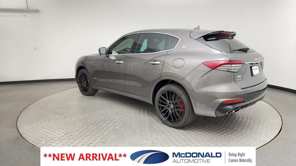 Used 2021 Maserati Levante S GranSport AWD/4WD image 4