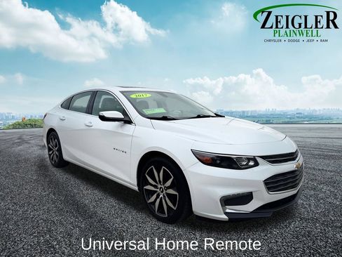 Used 2017 Chevrolet Malibu LT w/ Leather Package FWD image 7