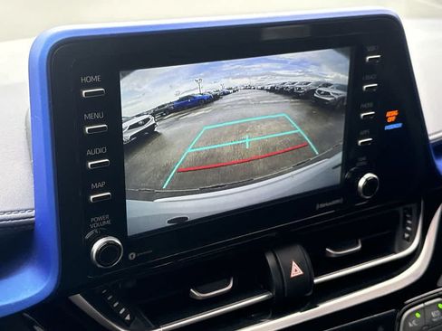 Used 2021 Toyota C-HR XLE FWD image 19