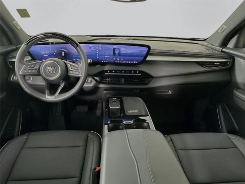 Used 2025 Buick Enclave Preferred w/ Super Cruise Package image 32