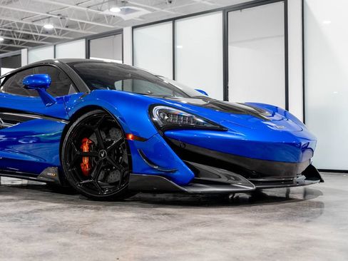 Used 2019 McLaren 600LT RWD image 10