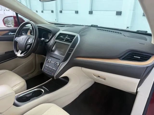 Used 2015 Lincoln MKC FWD w/ Equipment Group 102A Reserve image 16