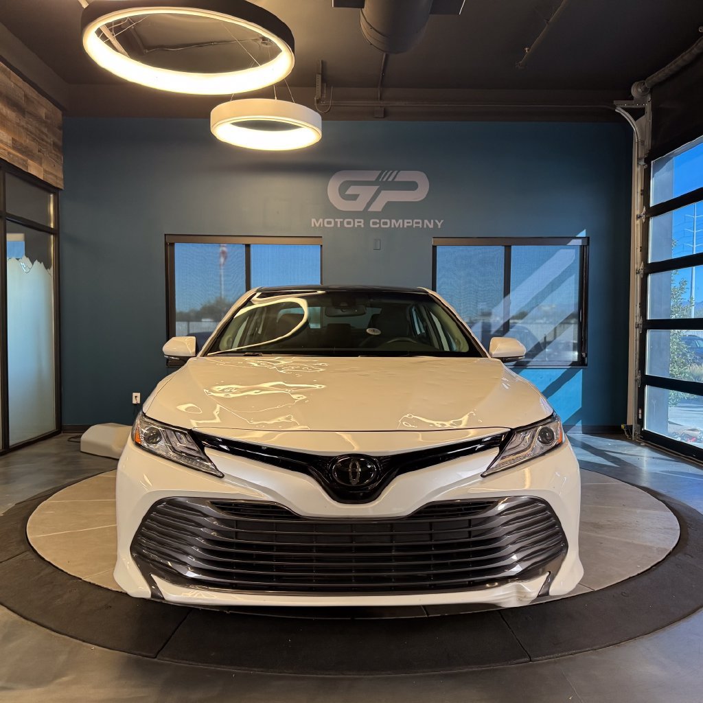 Used 2019 Toyota Camry XLE w/ Navigation Package FWD image 8