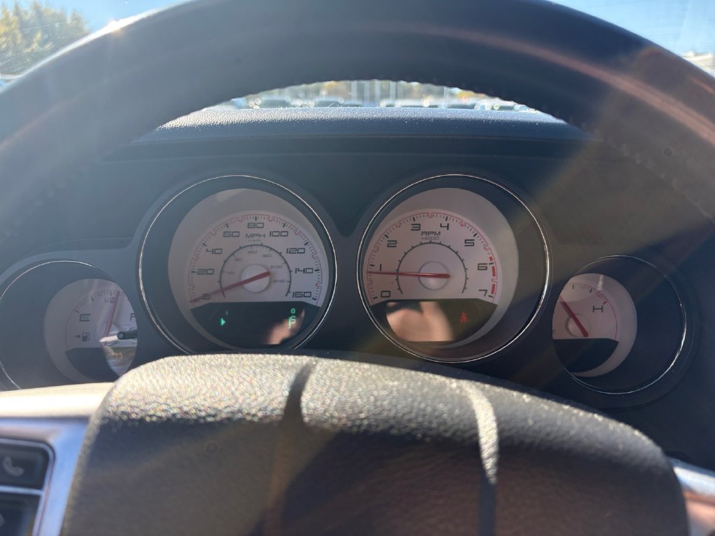 Used 2012 Dodge Challenger R/T RWD image 16