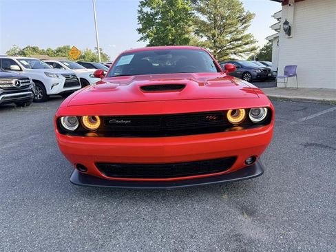 Used 2020 Dodge Challenger R/T Scat Pack RWD image 2