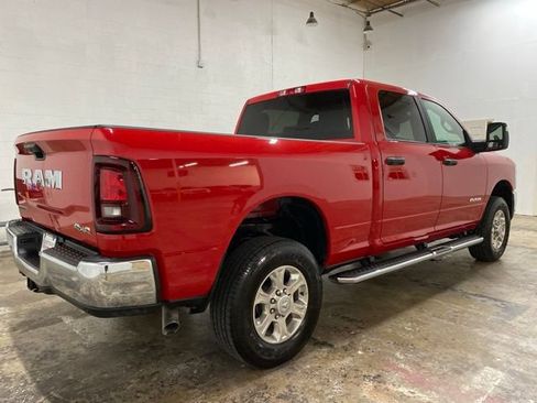 Used 2026 RAM 2500 Big Horn AWD/4WD image 5