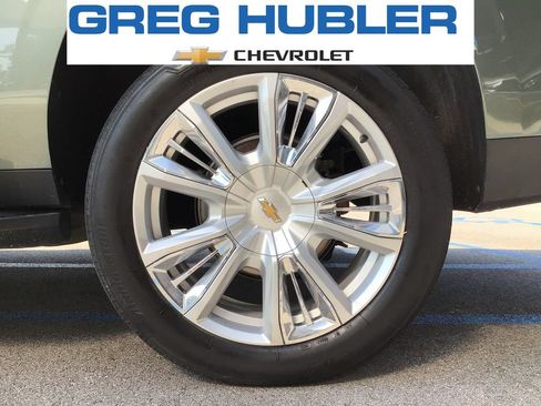 Used 2023 Chevrolet Suburban High Country AWD/4WD image 19