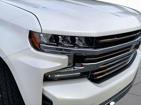 Used 2019 Chevrolet Silverado 1500 High Country w/ Technology Package RWD image 24