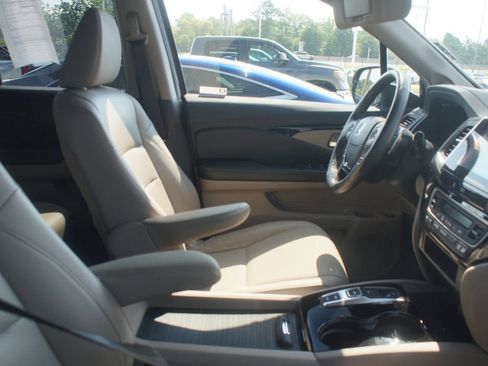 Used 2020 Honda Ridgeline RTL-E image 2