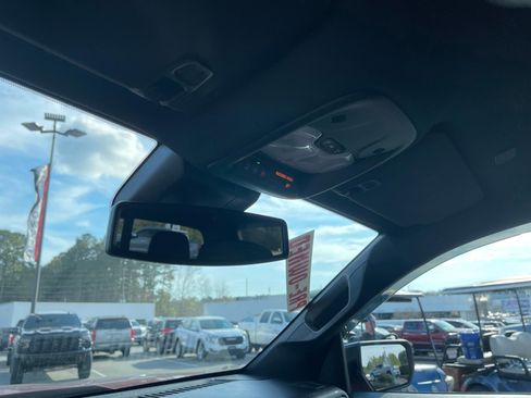 Used 2024 GMC Canyon Elevation w/ Convenience Package image 18