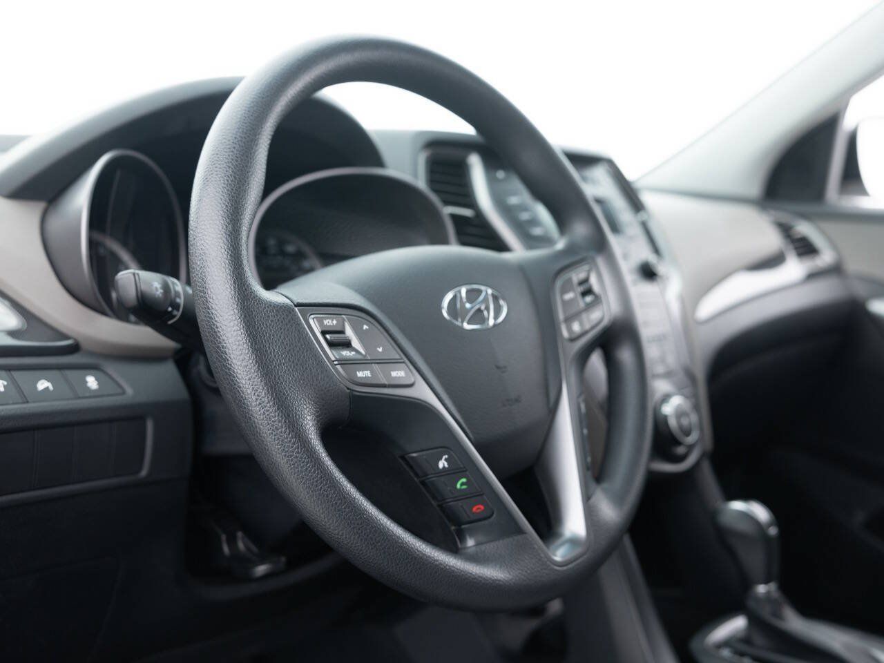 Used 2016 Hyundai Santa Fe Sport FWD image 23