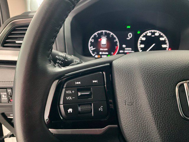 Certified 2025 Honda Odyssey EX-L image 11