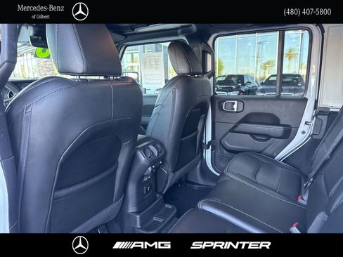 Used 2022 Jeep Wrangler Unlimited Sahara w/ LED Lighting Group AWD/4WD image 19