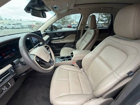 Used 2024 Lincoln Corsair Grand Touring image 15