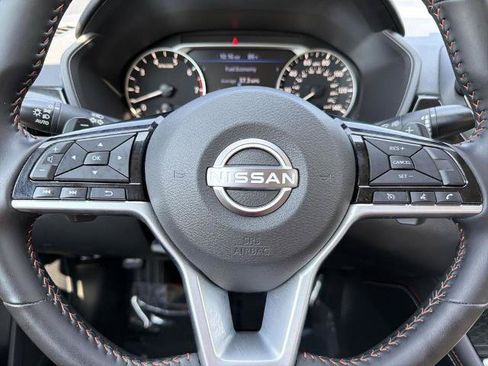 Certified 2025 Nissan Altima 2.5 SR w/ SR Premium Package FWD image 10