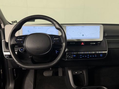 Used 2024 Hyundai Ioniq 5 Limited image 14