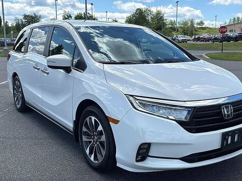 Used 2024 Honda Odyssey EX-L image 1