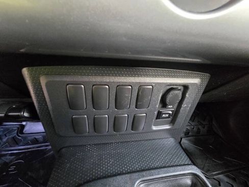 Used 2008 Toyota FJ Cruiser 4WD image 23