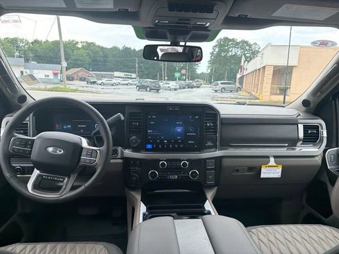 Used 2026 Ford F450 Platinum w/ Platinum Plus Package AWD/4WD image 17