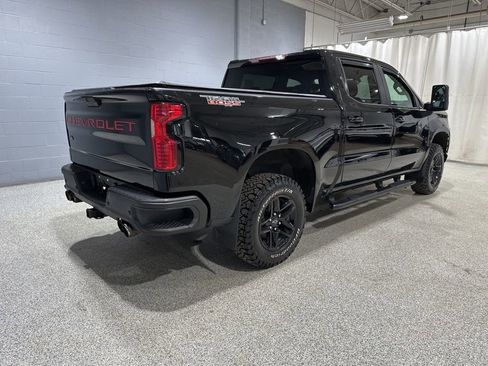 Used 2021 Chevrolet Silverado 1500 LT Trail Boss w/ Bed Protection Package AWD/4WD image 3