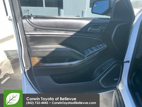 Used 2016 Chevrolet Suburban LT image 8