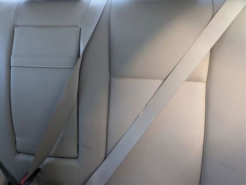 Used 2012 Mercedes-Benz C 250 Sedan image 13