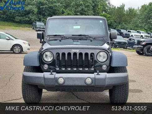 Used 2016 Jeep Wrangler Unlimited Sport w/ Connectivity Group AWD/4WD image 8