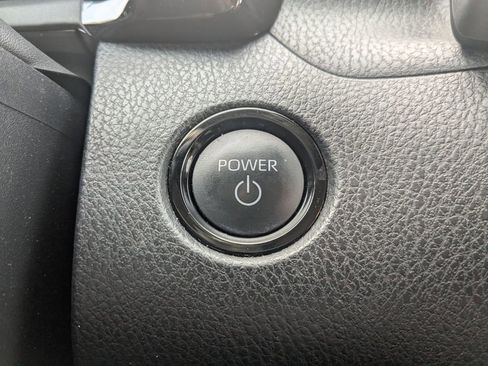 Used 2025 Toyota Camry LE image 21