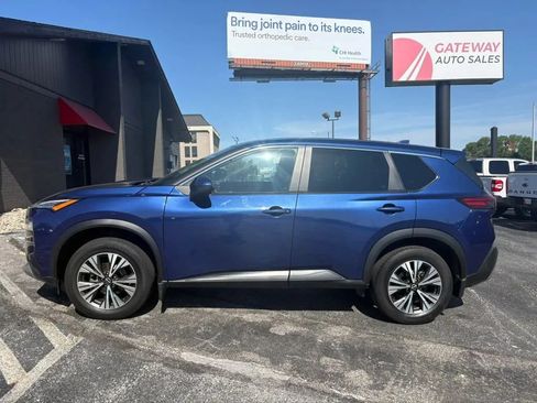 Used 2023 Nissan Rogue SV AWD/4WD image 2