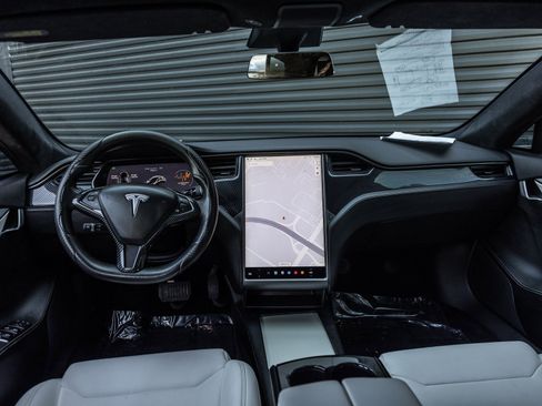 Used 2018 Tesla Model S 75D image 11