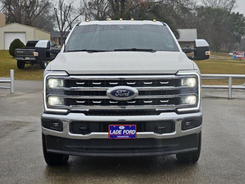 Used 2025 Ford F250 Lariat w/ Chrome Package image 2