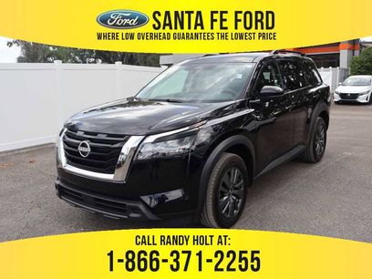 Used 2024 Nissan Pathfinder SV