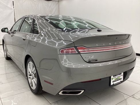Used 2016 Lincoln MKZ Hybrid image 9