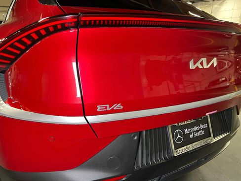Used 2024 Kia EV6 Light RWD image 14