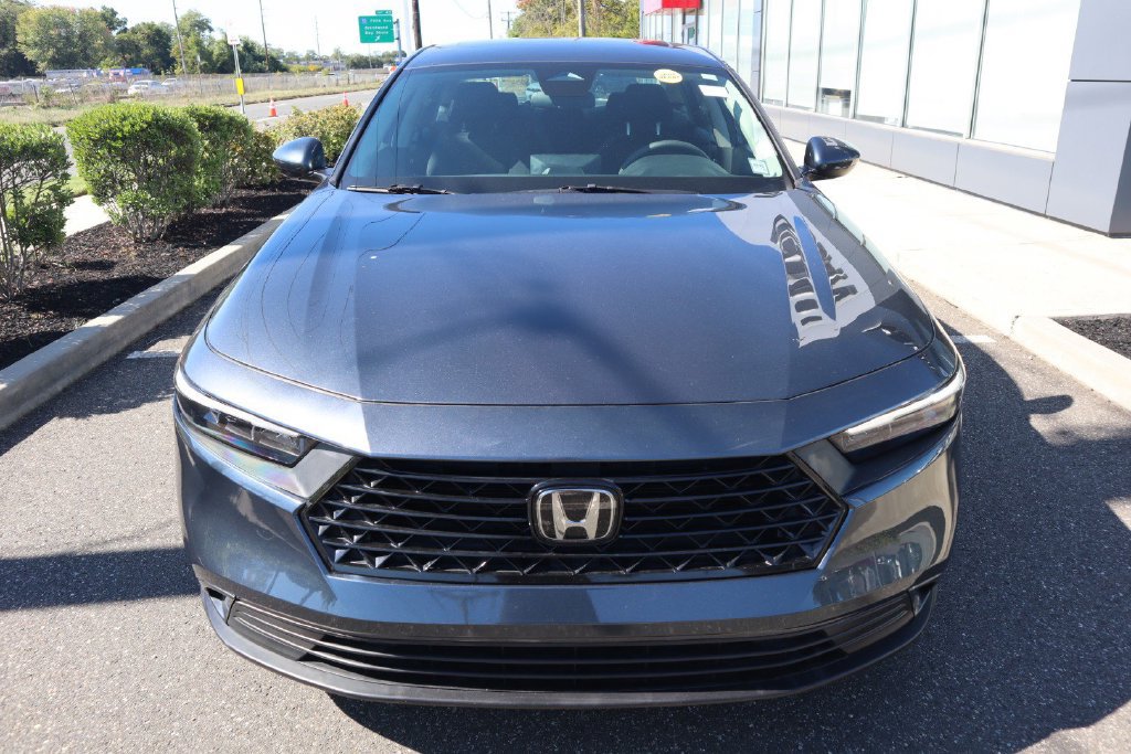 Used 2023 Honda Accord EX image 4