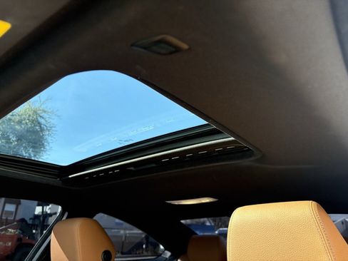 Used 2020 BMW 430i Coupe w/ M Sport Package image 10