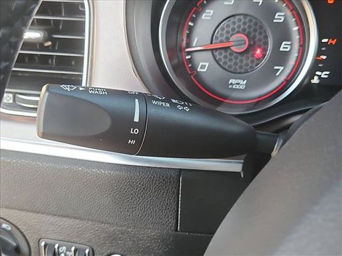Used 2020 Dodge Charger SXT RWD image 15