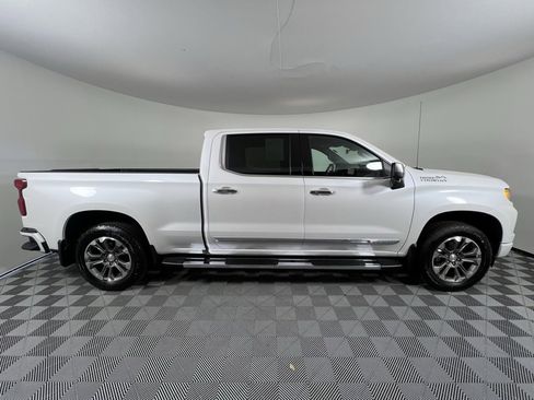 Used 2025 Chevrolet Silverado 1500 High Country w/ Technology Package image 11